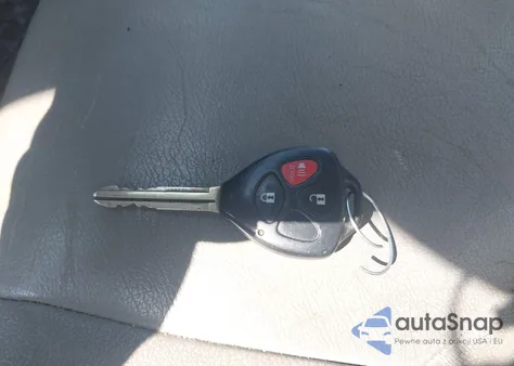 2011 Toyota Rav4 z USA, uszkodzony, nr VIN 2T3JF4DV3BW135293